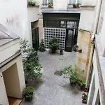 Private Apartment - Chatelet - Central Paris - 30 Nuits Min